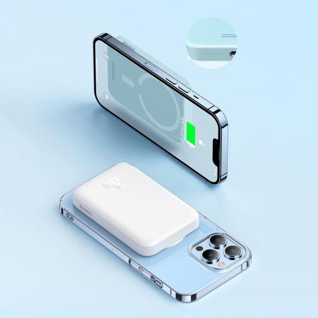 Внешний аккумулятор Baseus 6000mAh Magnetic Wireless Charging Power Bank 20W с MagSafe PPCXW06 (PPCX020002) Белый